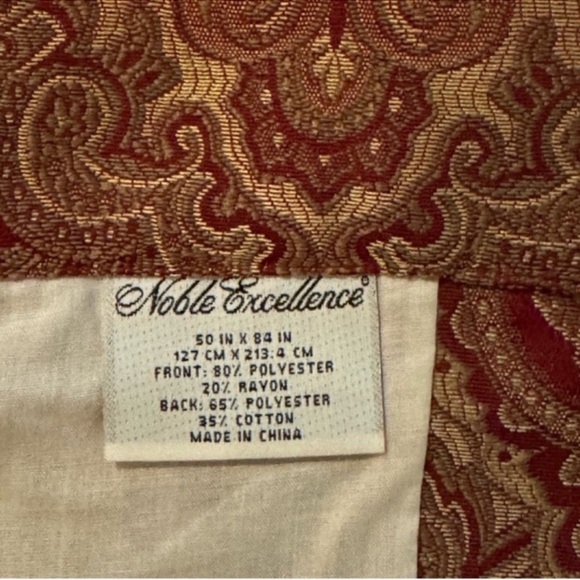 Window drapes - Picture 5 of 13